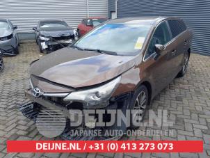 Toyota Avensis Scherm links-voor O733439 foto 2