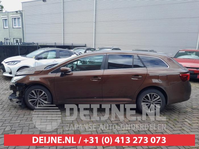 Toyota Avensis Extra Ruit 4Deurs links-achter O733451
