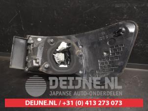 Toyota Avensis Achterlicht links O733453 foto 2