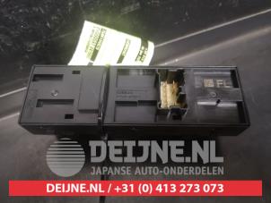 Nissan Qashqai Multi-functional window switch O733516 photo 2
