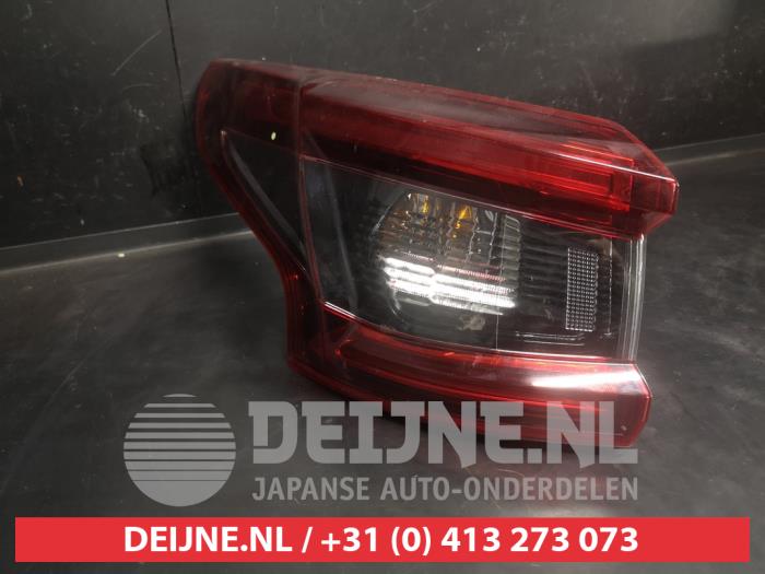 Nissan Qashqai Achterlicht links O733527