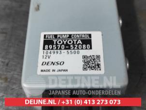 Mazda 2 Hybrid Brandstofpomp module O733605 foto 2
