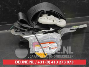 Suzuki Swift Front seatbelt, left O733618 photo 2
