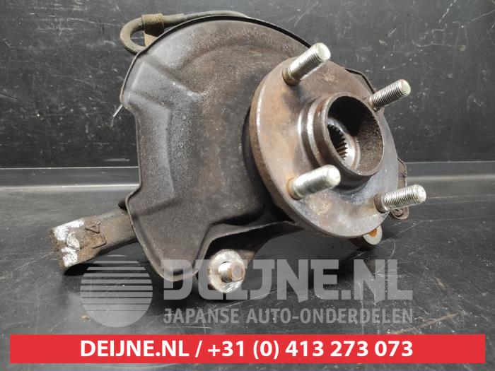 Suzuki Swift Achsschenkel links vorne O733629