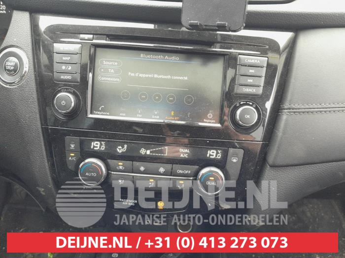 Nissan X-Trail Heizung Bedienpaneel O733693