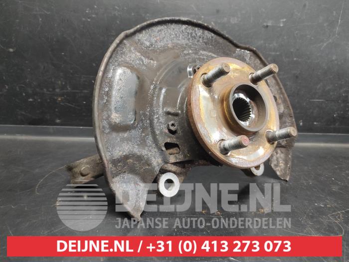 Toyota Yaris Knuckle, front left O733734
