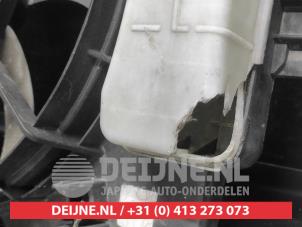 Hyundai Veloster Cooling fan housing O733806 photo 3