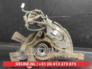 Hyundai IX20 Knuckle, front left O733855 photo 2