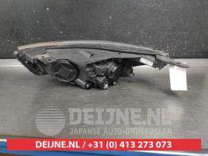 Kia Rio Headlight, right O733912 photo 2