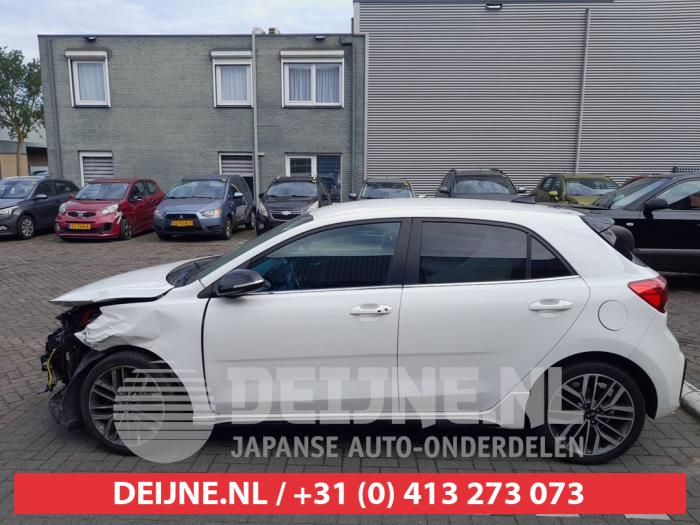 Kia Rio Seitenschürze links O733918