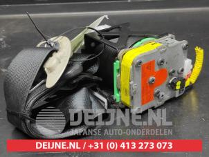 Toyota Auris Front seatbelt, left O733924 photo 2