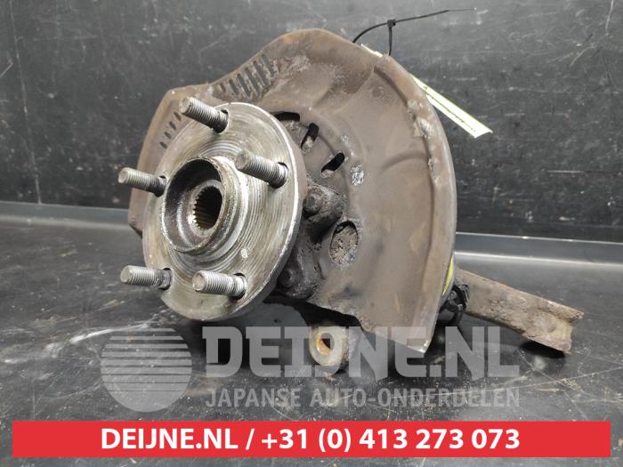 Toyota Auris Achsschenkel rechts vorne O733950