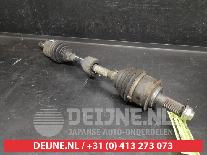 Gebruikte Steekas links-voor Suzuki Vitara (LY/MY) 1.4 S Turbo 16V AllGrip Prijs € 75,00 Margeregeling aangeboden door V.Deijne Jap.Auto-onderdelen BV