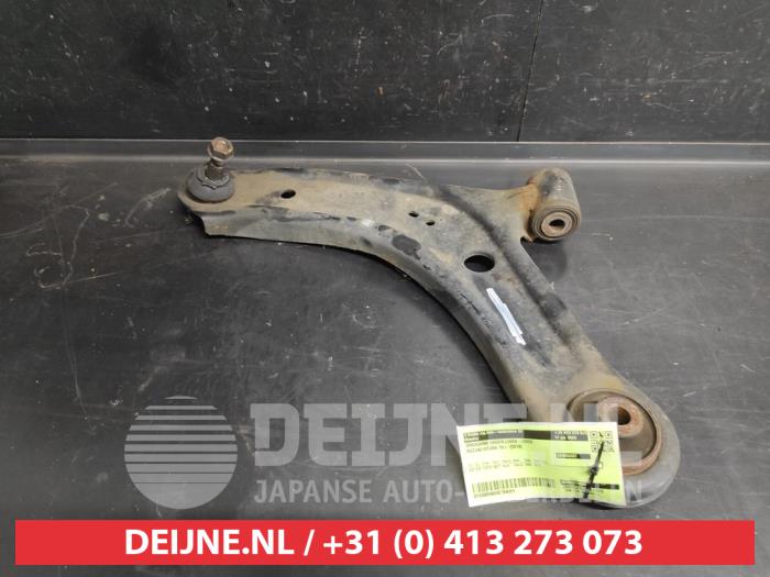 Suzuki Vitara Draagarm onder links-voor O734001