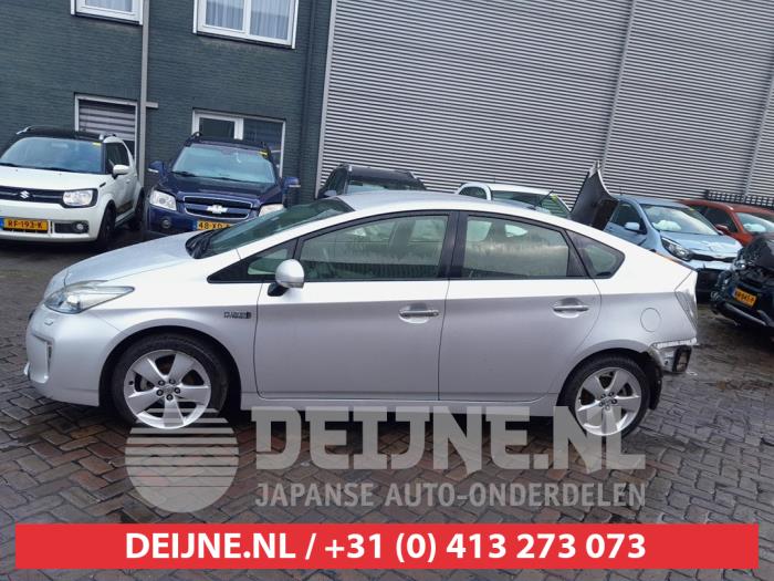 Toyota Prius Tür 4-türig links hinten O734028