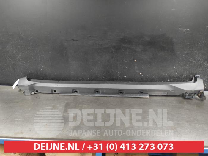 Toyota C-HR Side skirt, left O734076
