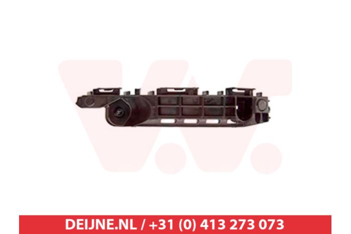 Mazda 2 Hybrid Front bumper bracket, left O9990009365