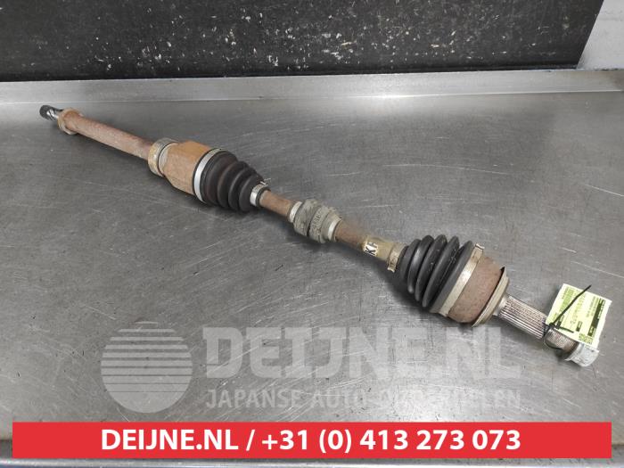 Nissan Qashqai Aandrijfas rechts-voor O734140