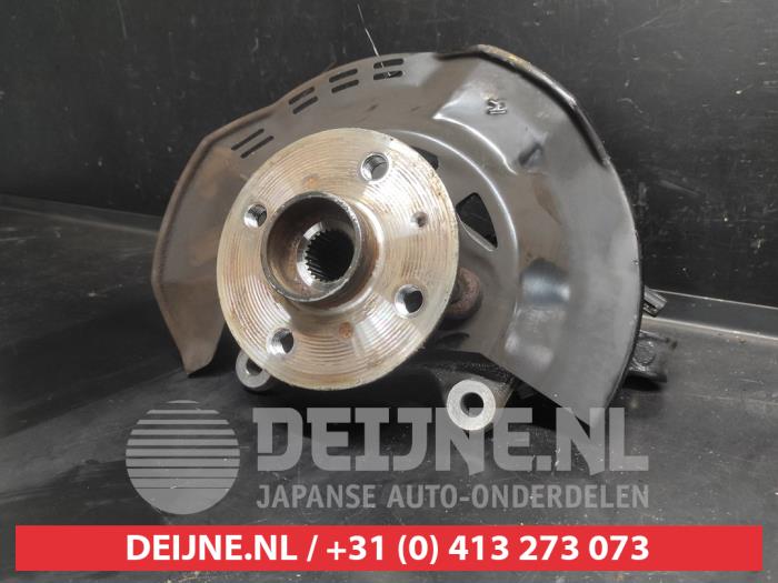 Toyota Aygo X Achsschenkel rechts vorne O734215