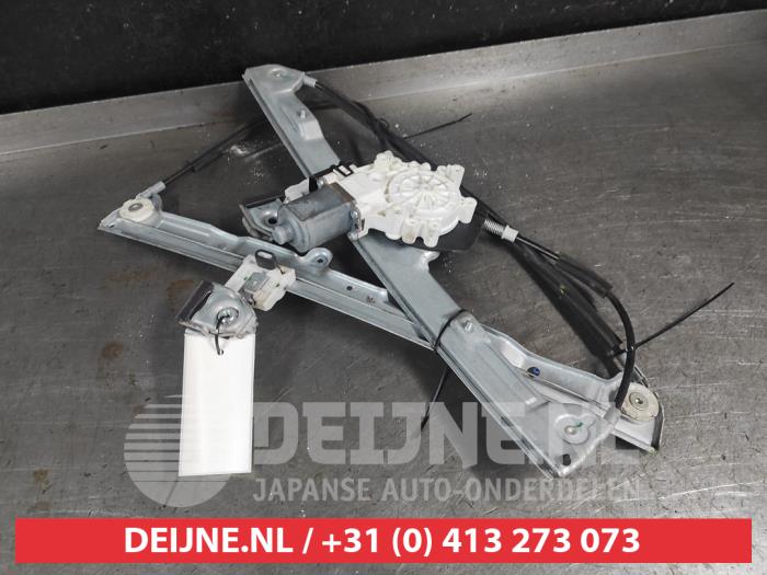 Mitsubishi Colt Ruitmechaniek 4Deurs rechts-voor O734265