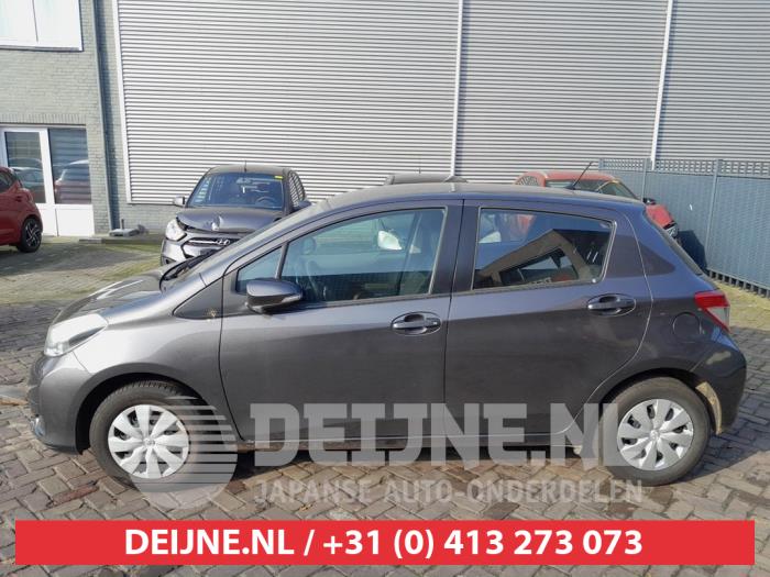 Toyota Yaris Portierruit 4Deurs links-achter O734295