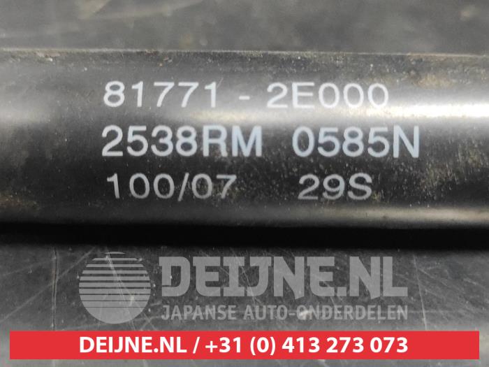 Hyundai Tucson Gasdemper links-achter O734323