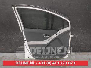 Toyota Yaris Tür 4-türig links vorne O734333 foto 2