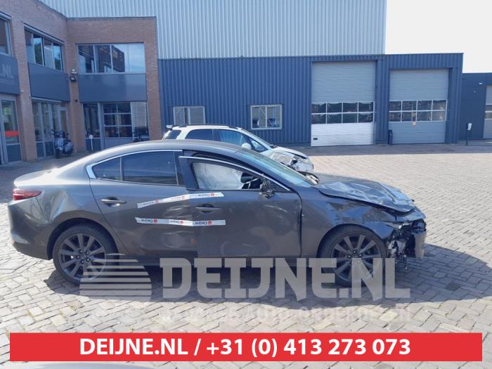 Mazda 3 Dreieckfenster rechts hinten O734388