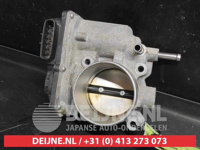 Lexus CT 200h Throttle body O734404