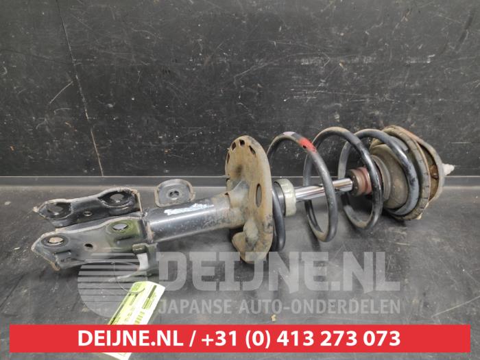 Toyota Prius Stoßdämpferstrebe links vorne O734504