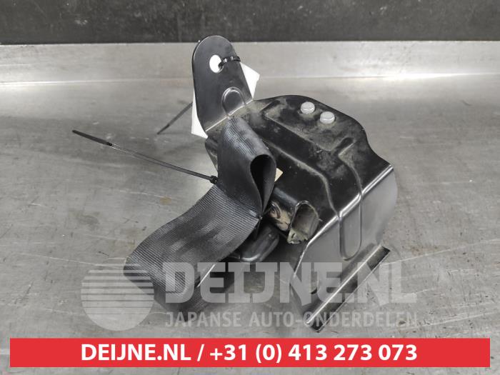 Mitsubishi Space Star Rear seatbelt, left O734505