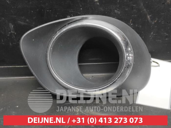 Mitsubishi Outlander Bumper Rooster O734727