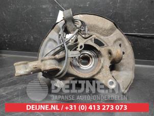 Toyota Yaris Achsschenkel rechts vorne O734812 foto 2