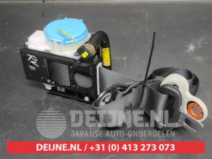 Suzuki Swift Front seatbelt, right O734891 photo 2