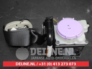 Suzuki Swift Veiligheidsgordel rechts-achter O734893 foto 2
