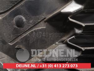 Suzuki Swift Grille O734909 foto 3