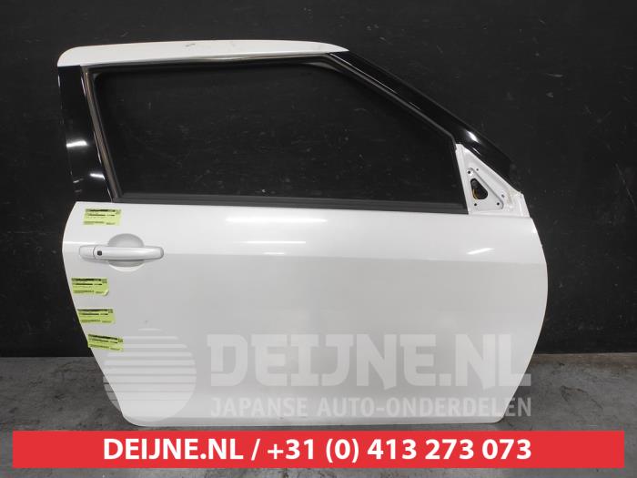 Suzuki Swift Tür 2-türig rechts O734918