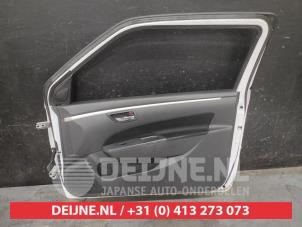 Suzuki Swift Door 2-door, right O734918 photo 2
