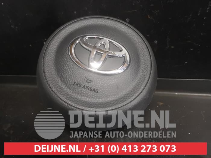 Toyota Yaris Left airbag (steering wheel) O734994