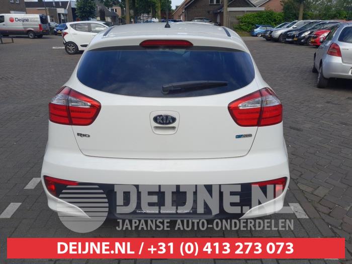 Kia Rio Achterklep O735021