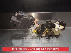 Hyundai Trajet Türschlossmechanik 4-türig rechts hinten O281375 foto 2