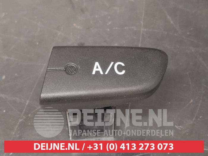 Toyota Aygo Airco Schakelaar O735069