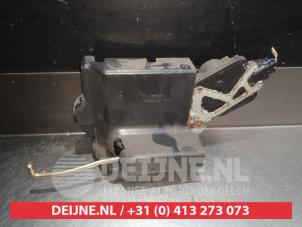 Hyundai Trajet Deurslot Mechaniek 4Deurs rechts-achter O386395 foto 2