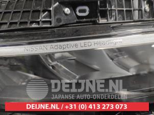 Nissan Qashqai Scheinwerfer rechts O735253 foto 2