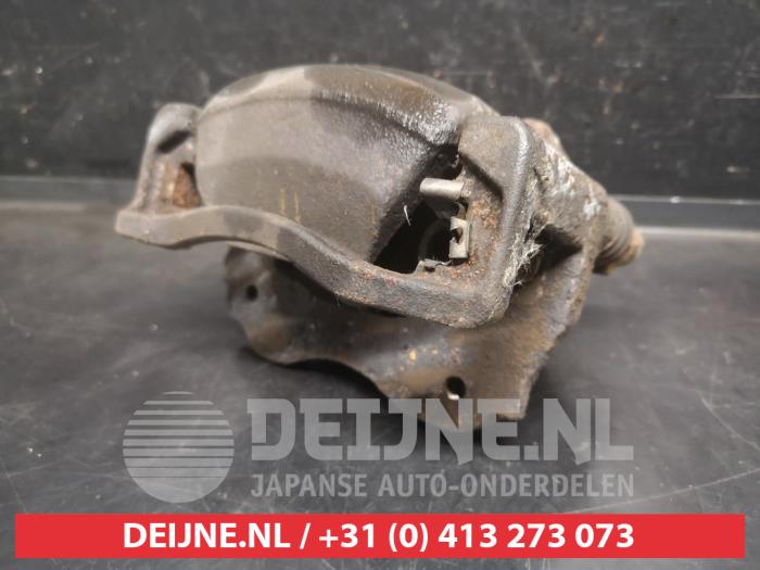 Lexus IS Bremszange links vorne O735258