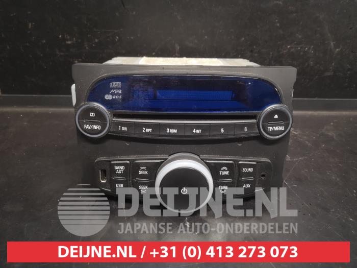 Chevrolet Spark Radio O735310