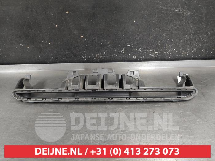 Kia Rio Bumper grille O735373