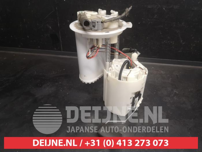Gebruikte Tank element Pomp Hyundai i20 (GBB) 1.0 T-GDI 120 12V Prijs op aanvraag aangeboden door V.Deijne Jap.Auto-onderdelen BV