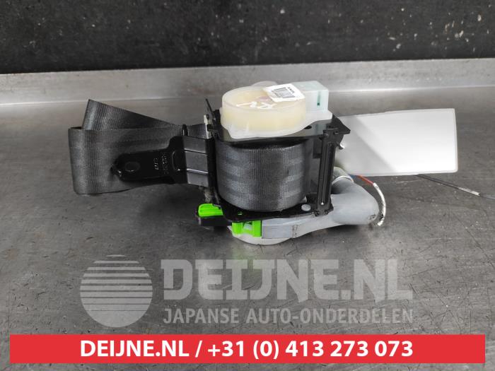 Kia Soul Front seatbelt, right O735381