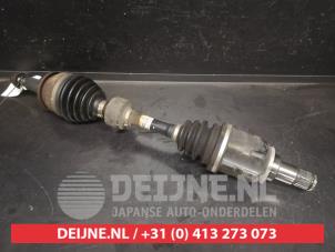 Toyota Avensis Front drive shaft, left O735397 photo 2